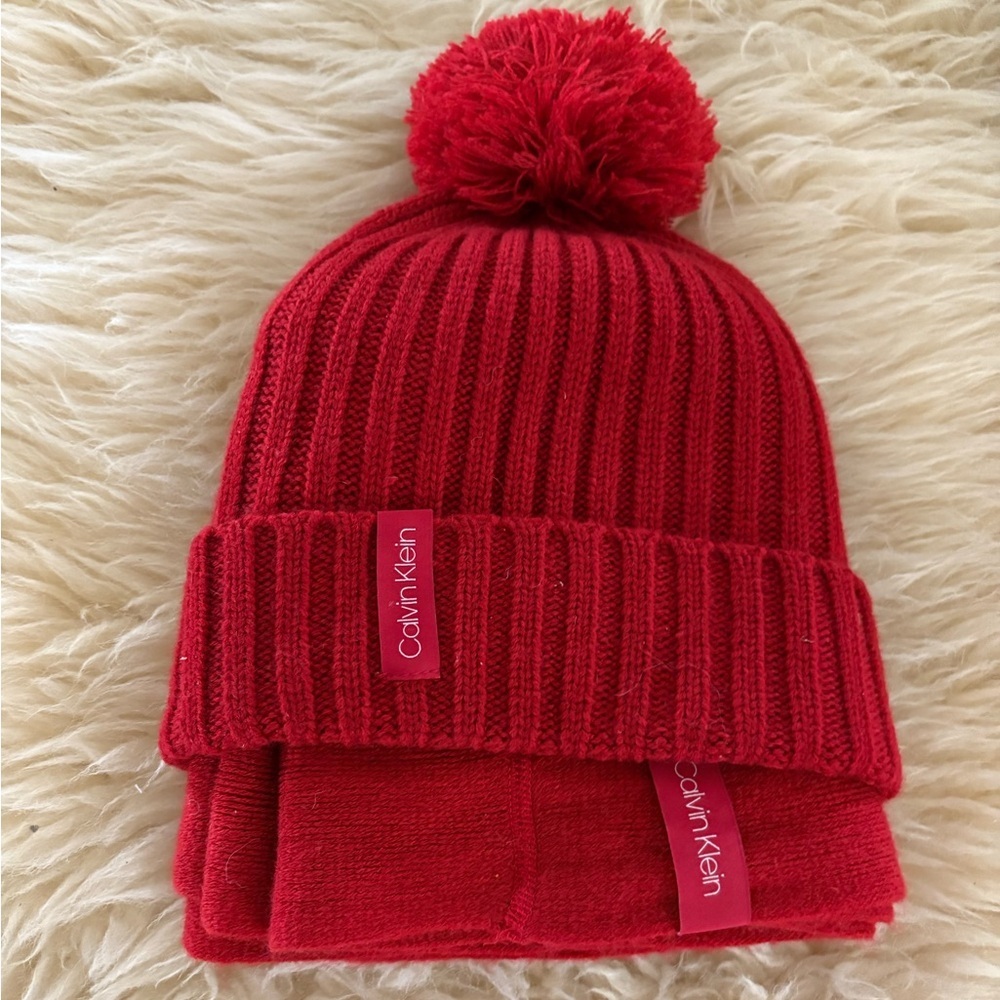 Calvin Klein Set/2 Red Cable Knit Beanie and Infinity Scarf